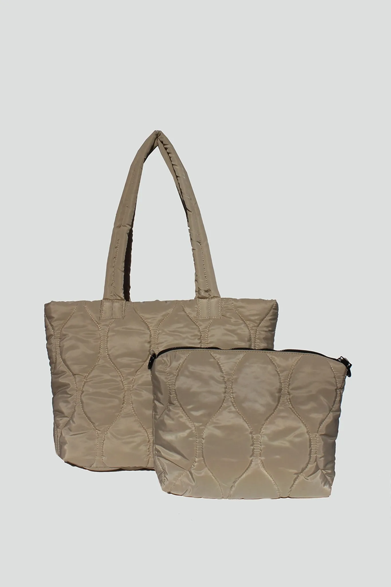 2-in-1 Quilted Hourglass Tote in Ivory