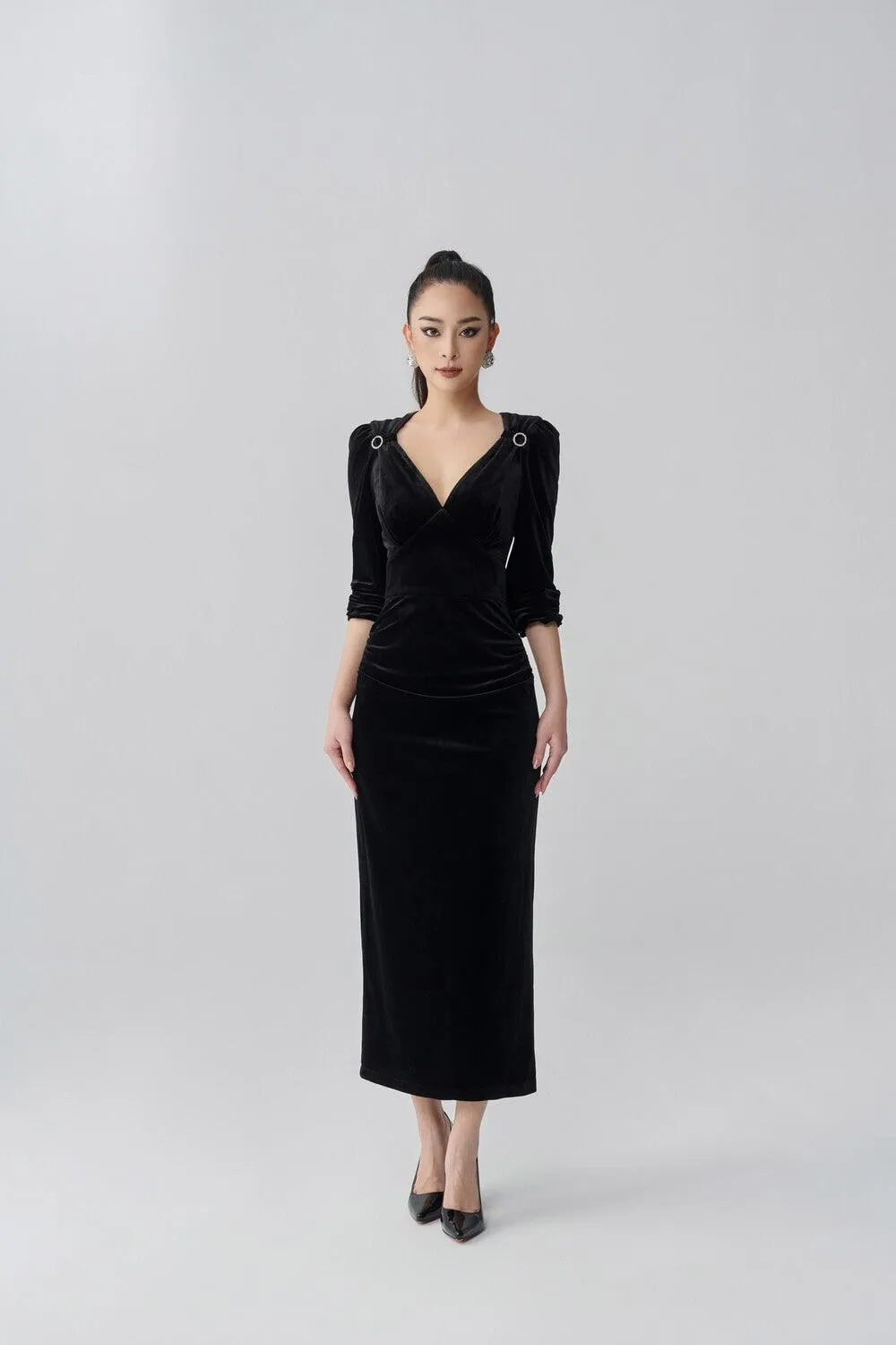 Aneta Sheath V-Neck Velvet Midi Dress