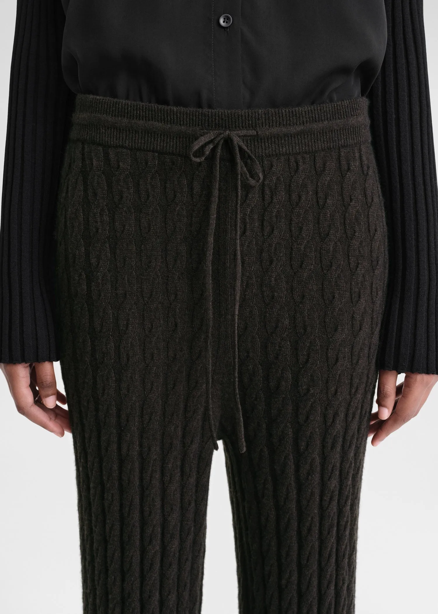 Cable knit trousers espresso