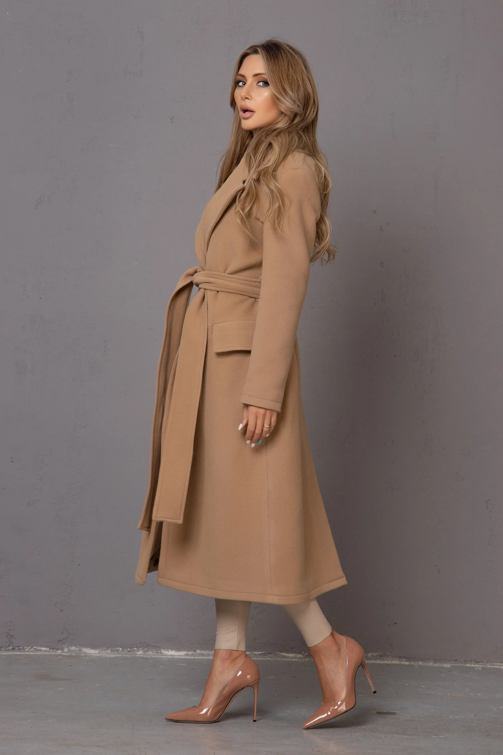 CALF LENGTH OVERCOAT