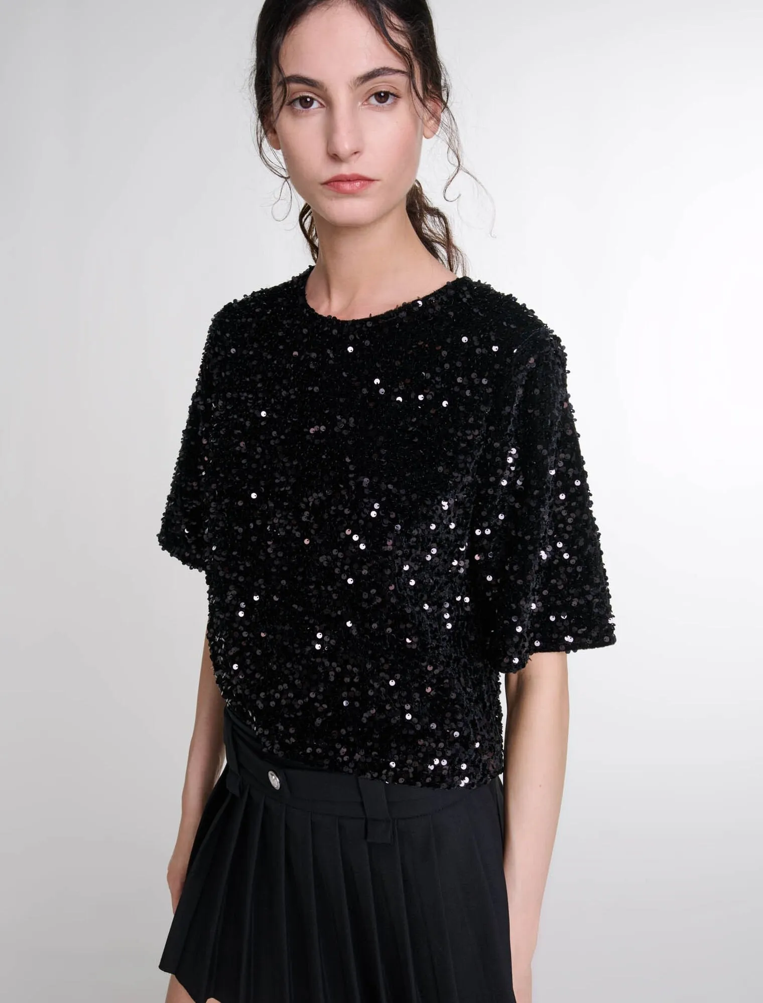 Sequinned velvet top