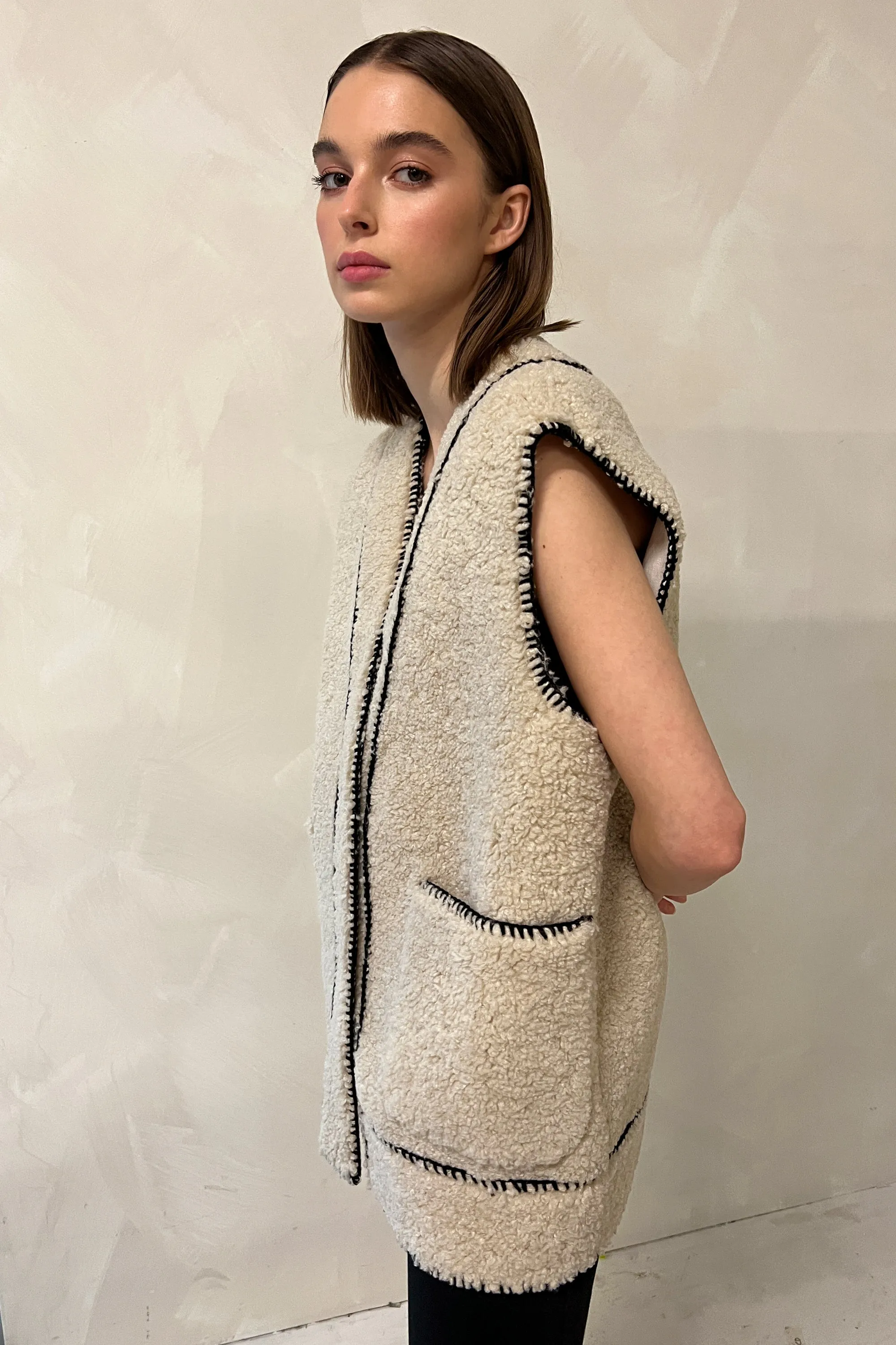 SHEARLING VEST WITH CONTRAST STITCH